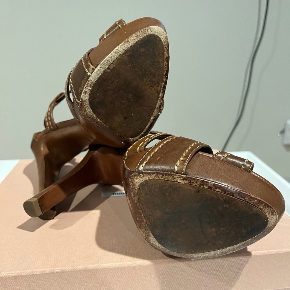 Gorgeous Miu Miu Heel - image 3